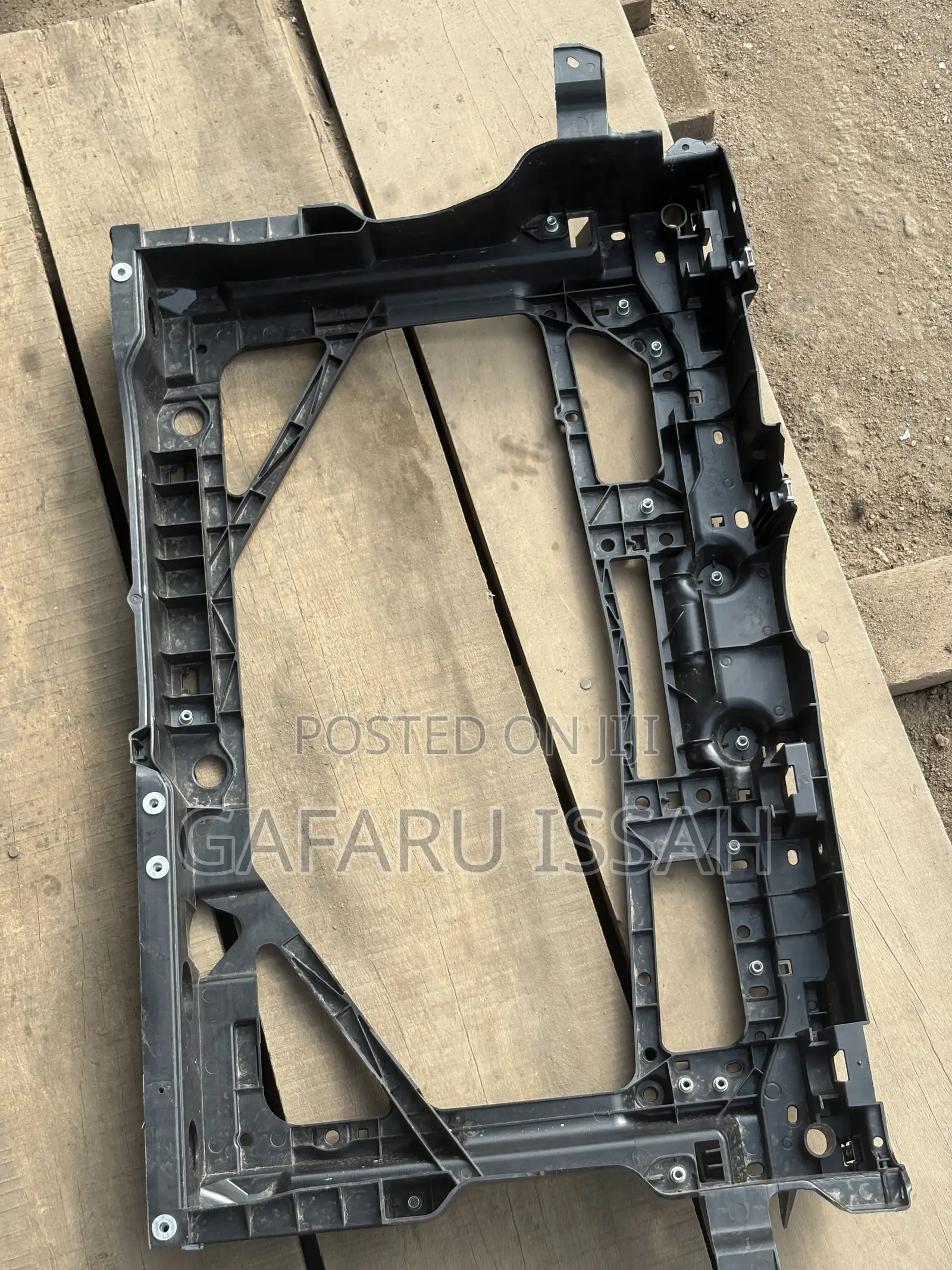 Yaris IA Radiator Support