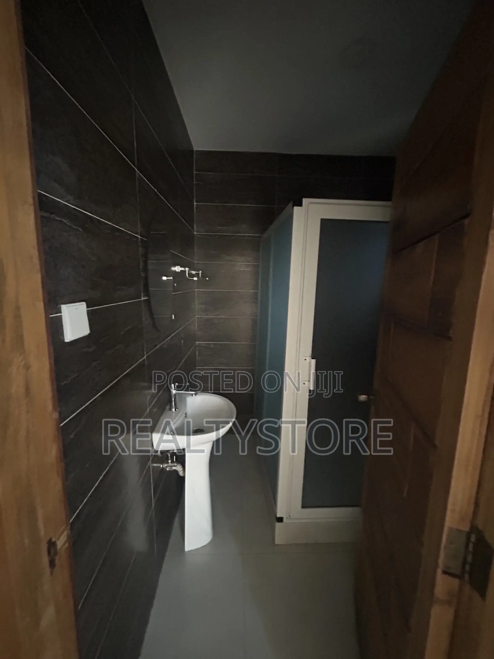 2bdrm Apartment in Haatso for rent