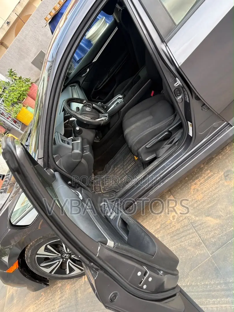 Honda Civic EX-T Sedan 2018 Gray