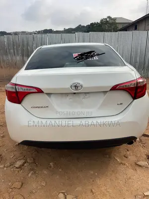 Toyota Corolla 2019 White