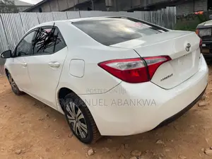 Toyota Corolla 2019 White