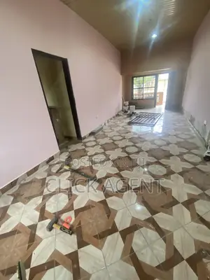 2bdrm Apartment in Madina Ogbojo, Social Welfare for rent