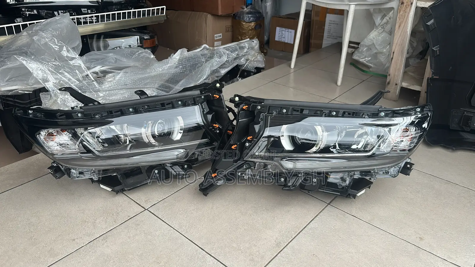 Land Cruiser Prado Headlight PAIR 2018,2019,2020,2021,2022