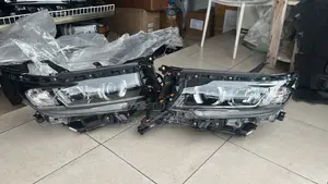 Land Cruiser Prado Headlight PAIR 2018,2019,2020,2021,2022