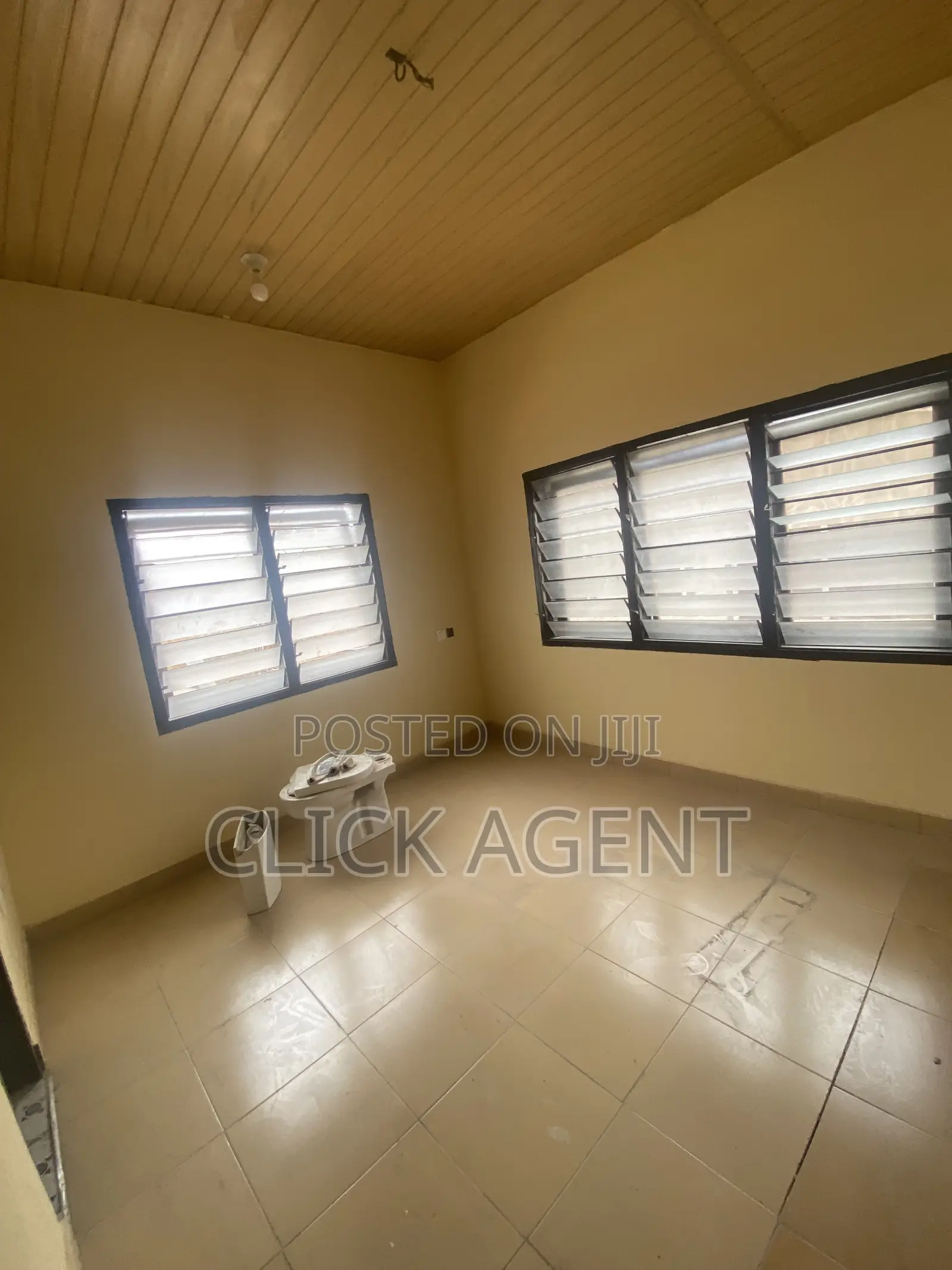 2bdrm Apartment in Madina Ogbojo, Social Welfare for rent