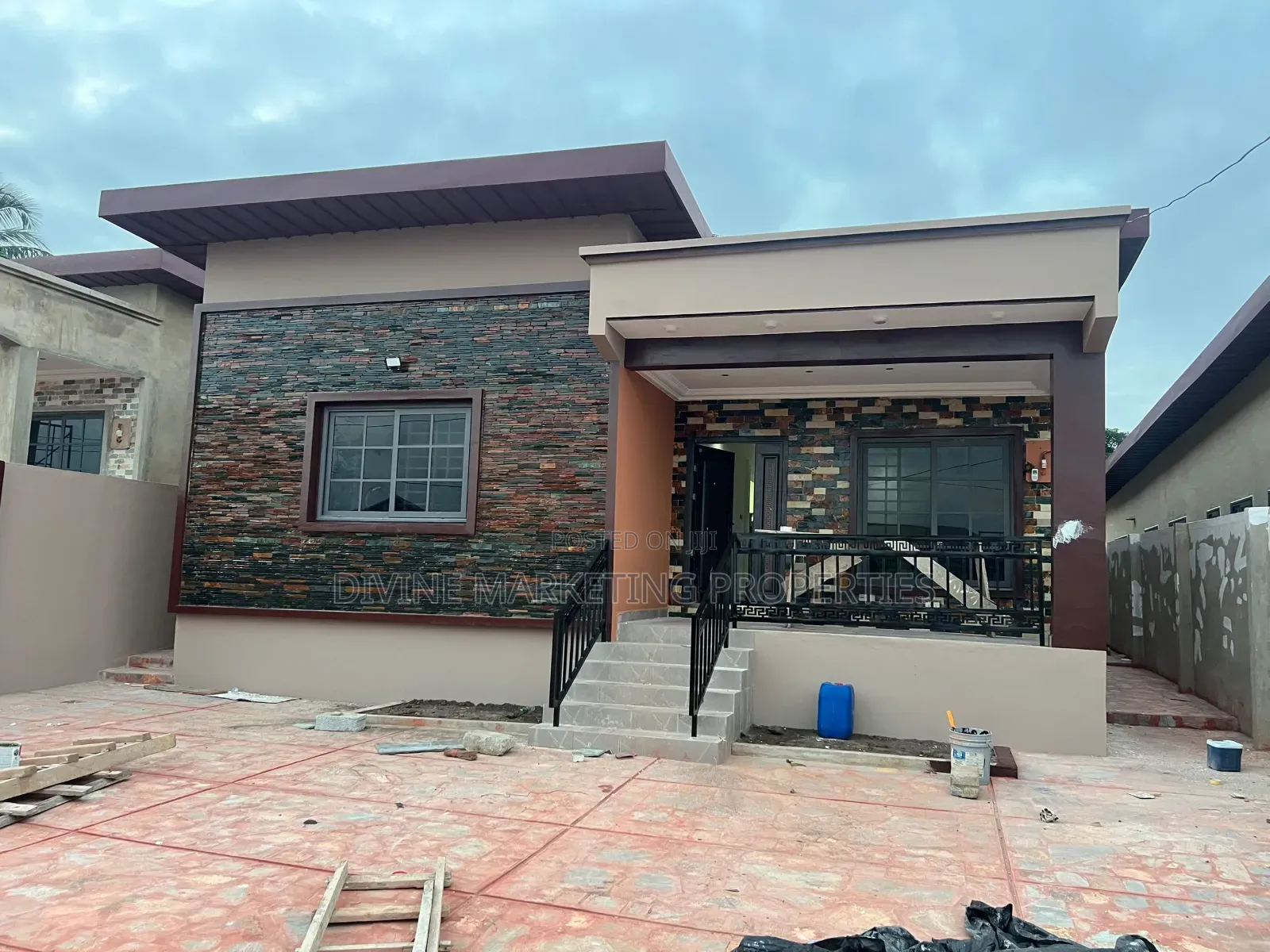 3bdrm House in Zero Last Stop for sale