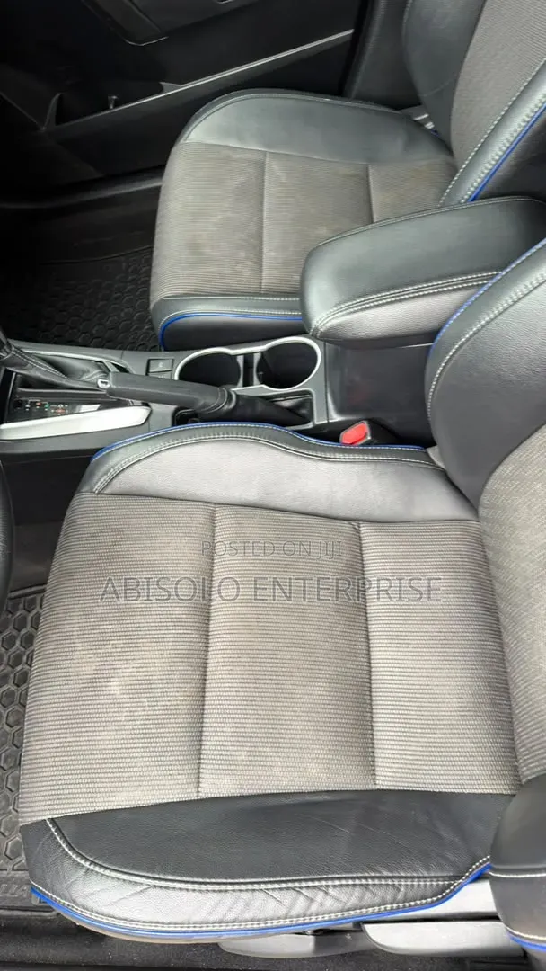 Toyota Corolla 2018 Black