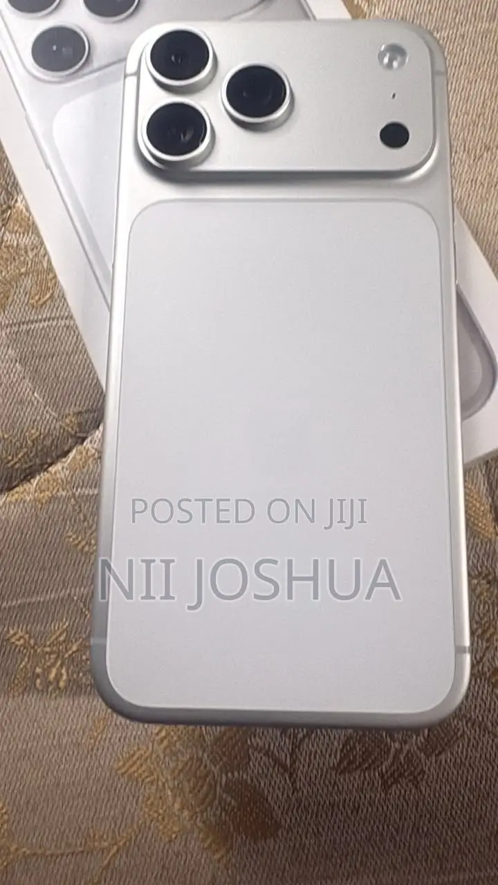 New Apple iPhone 17 Pro Max 256 GB Silver