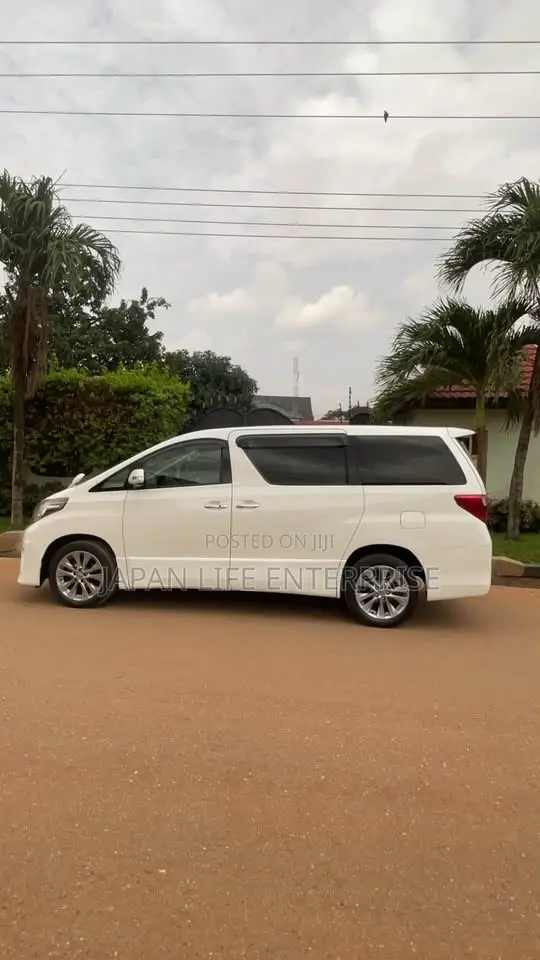 Toyota Alphard 2012 White