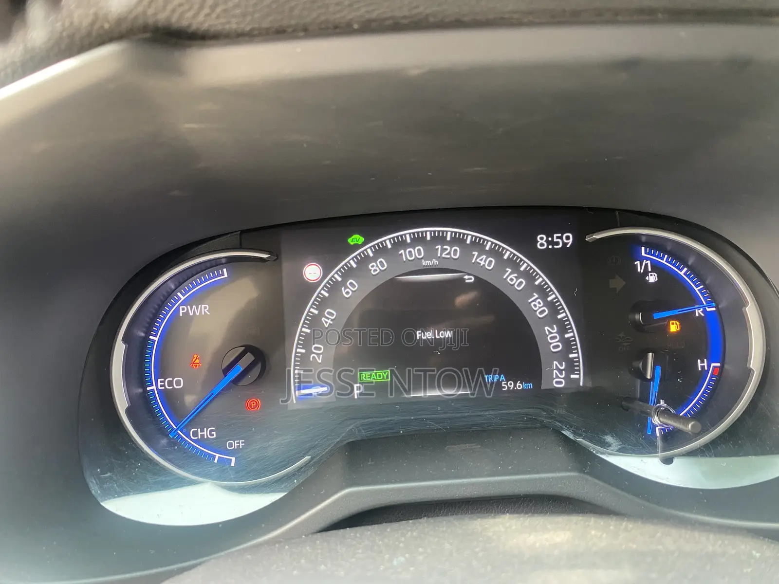 Toyota RAV4 XLE 2021 Black