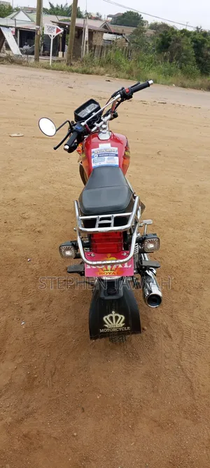 New Royal RY125 2026 Red