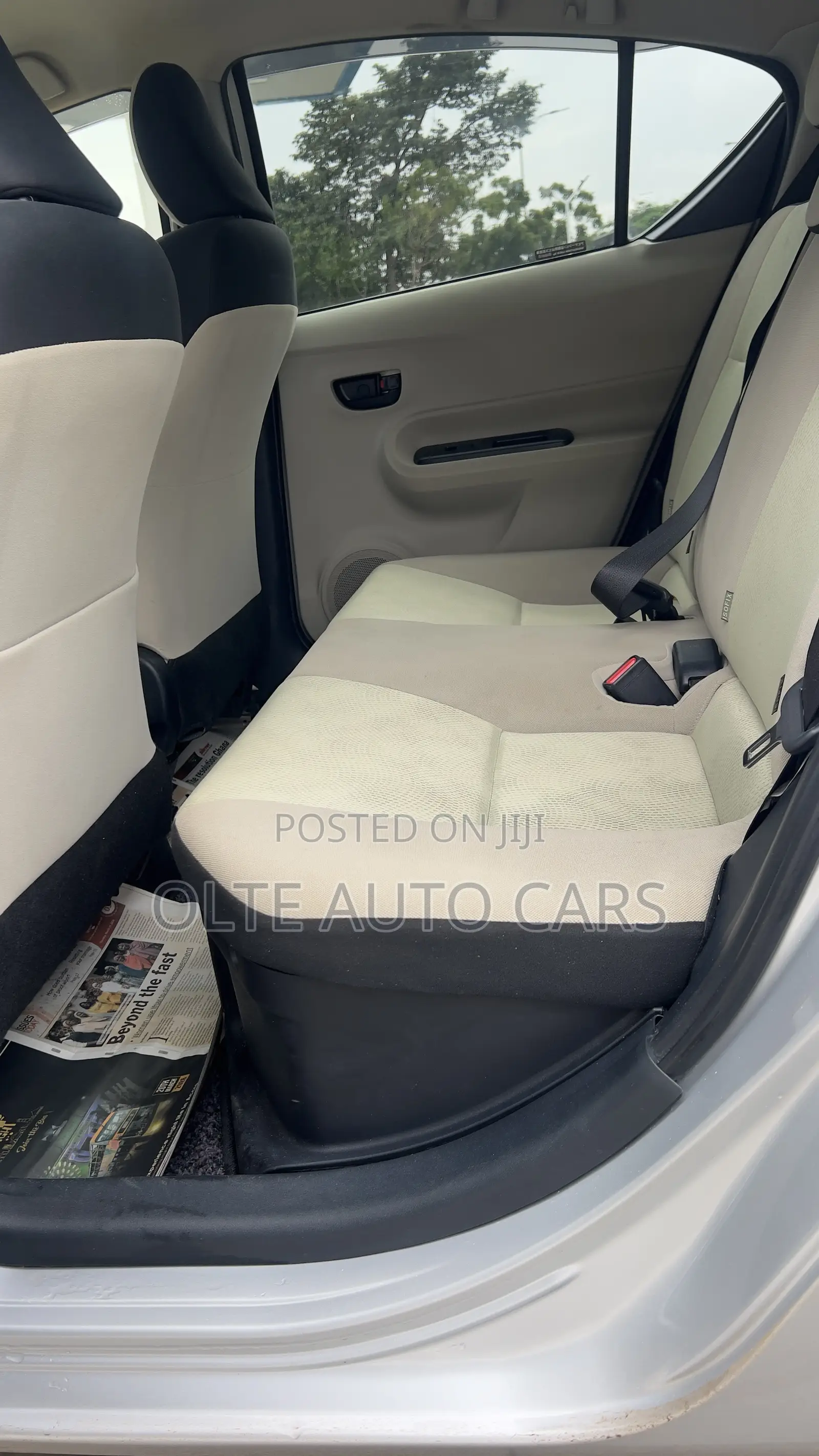 Toyota Aqua 2012 Silver