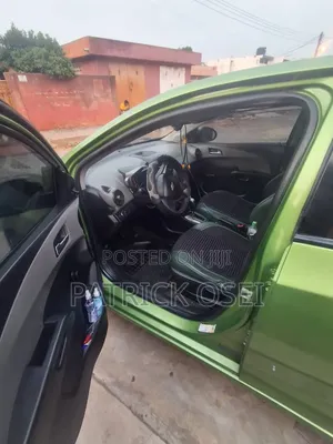 Chevrolet Sonic 2012 Green