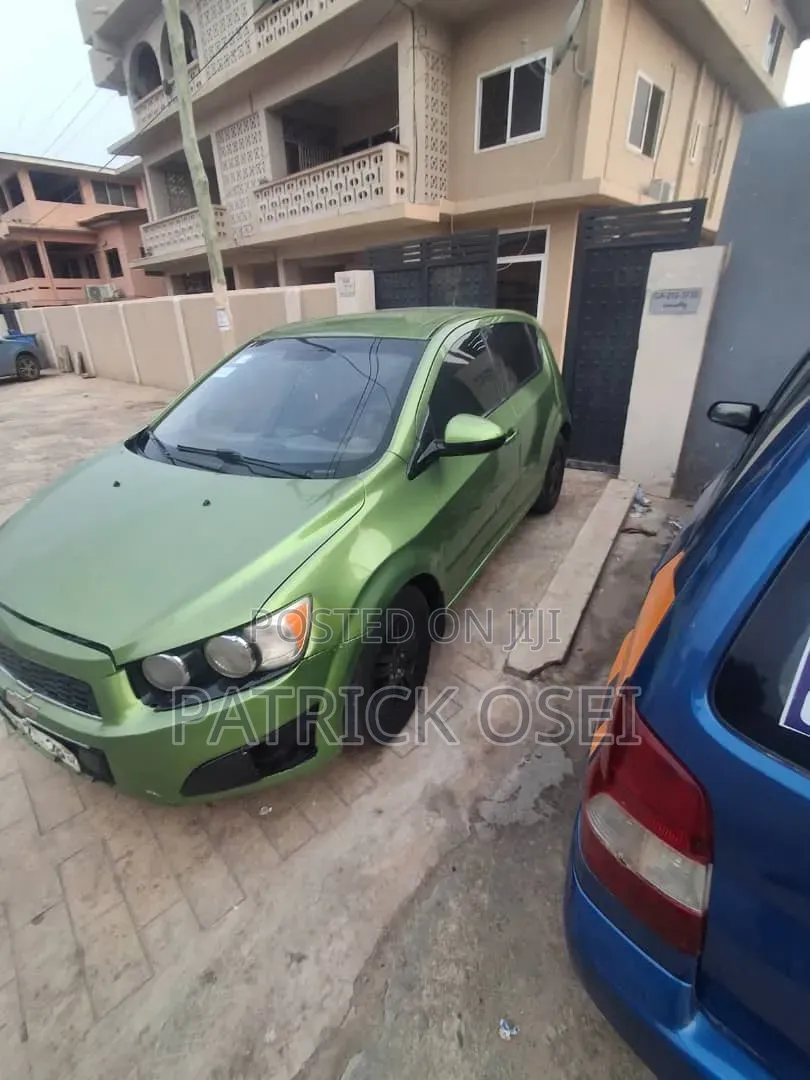 Chevrolet Sonic 2012 Green