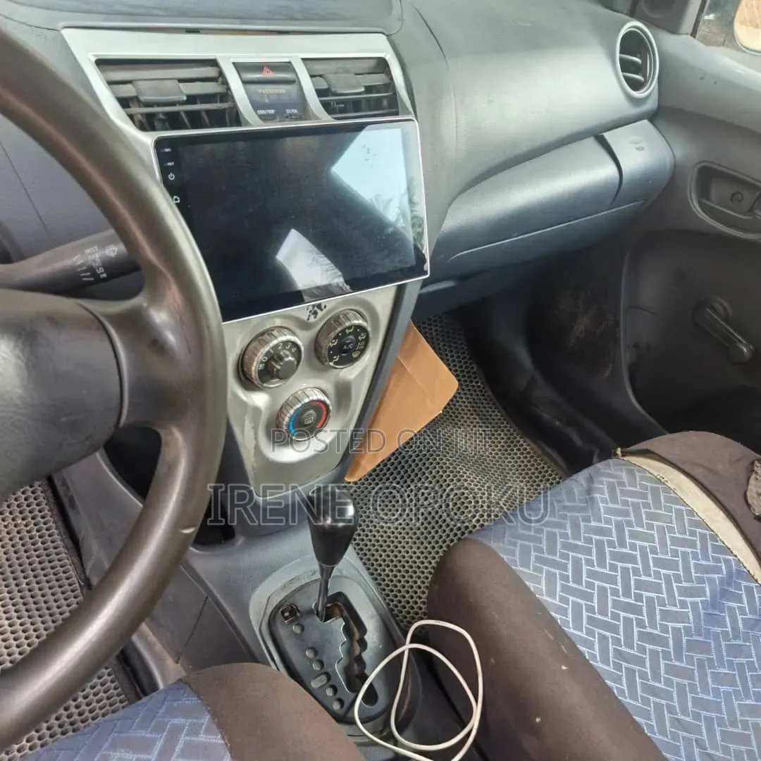 Toyota Yaris 2009 Black