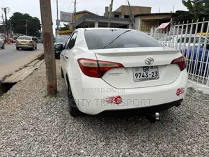 Toyota Corolla S 4dr Sedan (1.8L 4cyl CVT) 2014 White