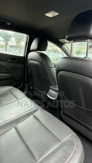 Hyundai Elantra Sport Sedan FWD (1.6L 4cyl 6M) 2017 Silver