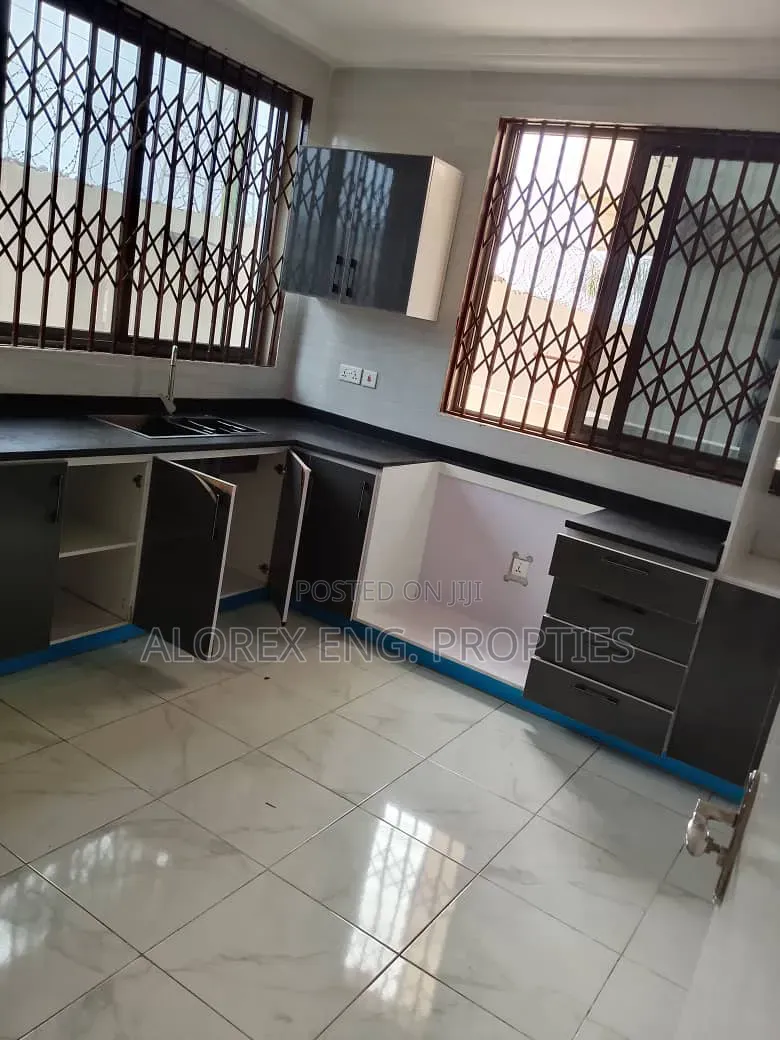 3bdrm House in Oyarifa, Ghana Flag for rent