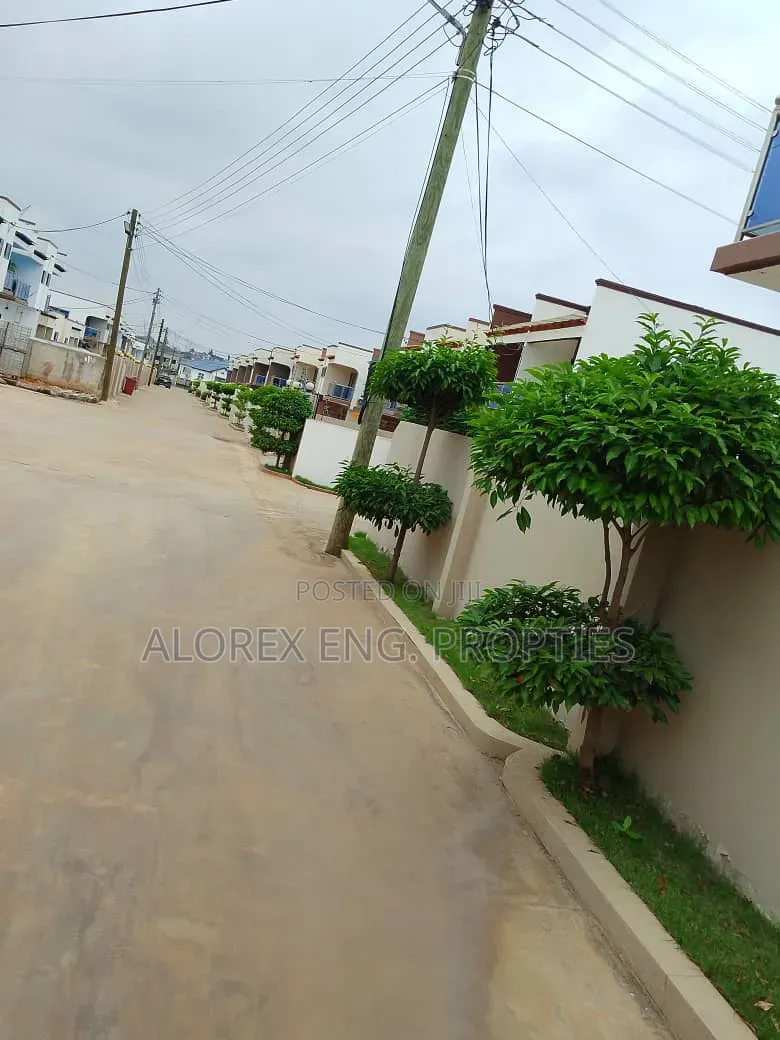 3bdrm House in Oyarifa, Ghana Flag for rent