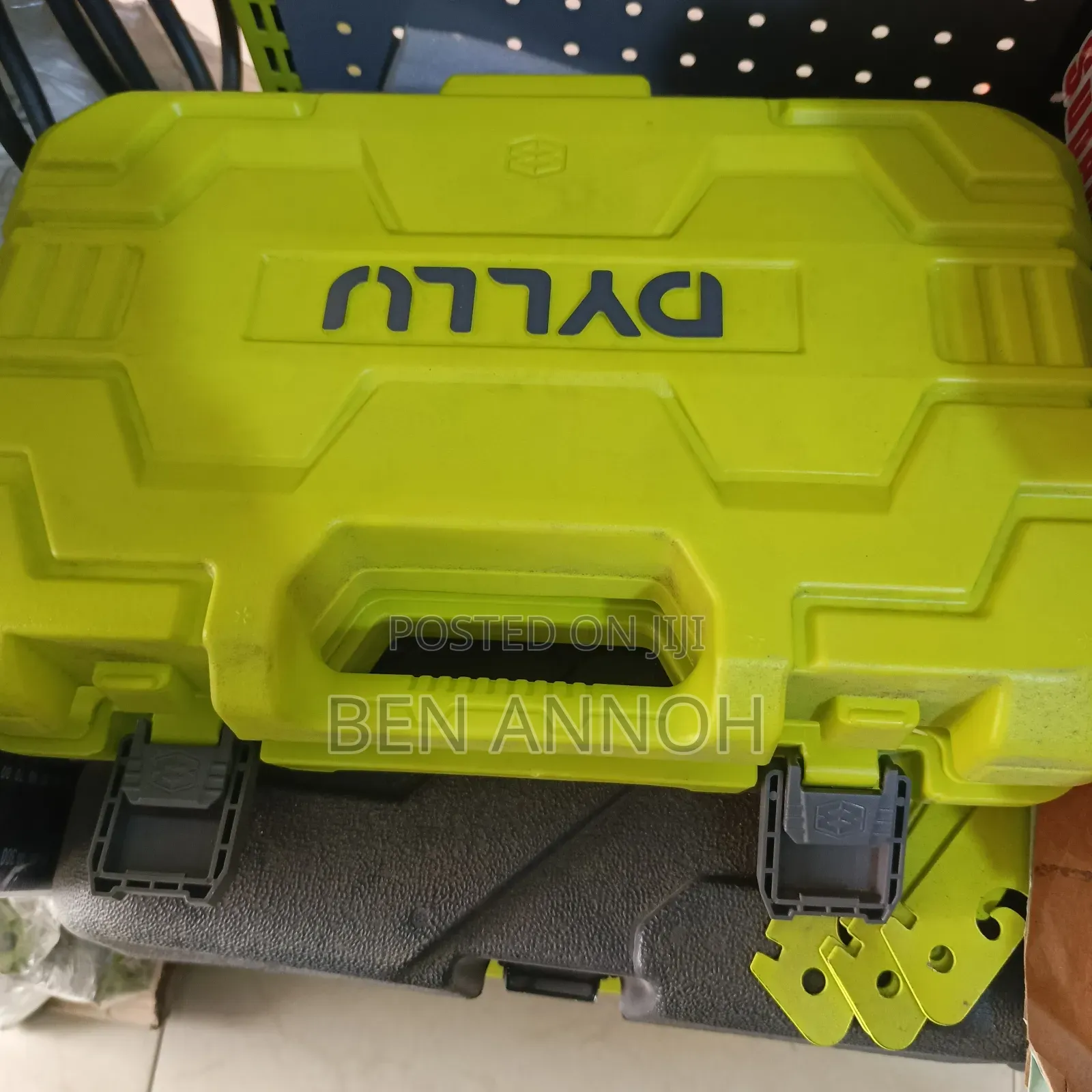 25 PCS Socket Set
