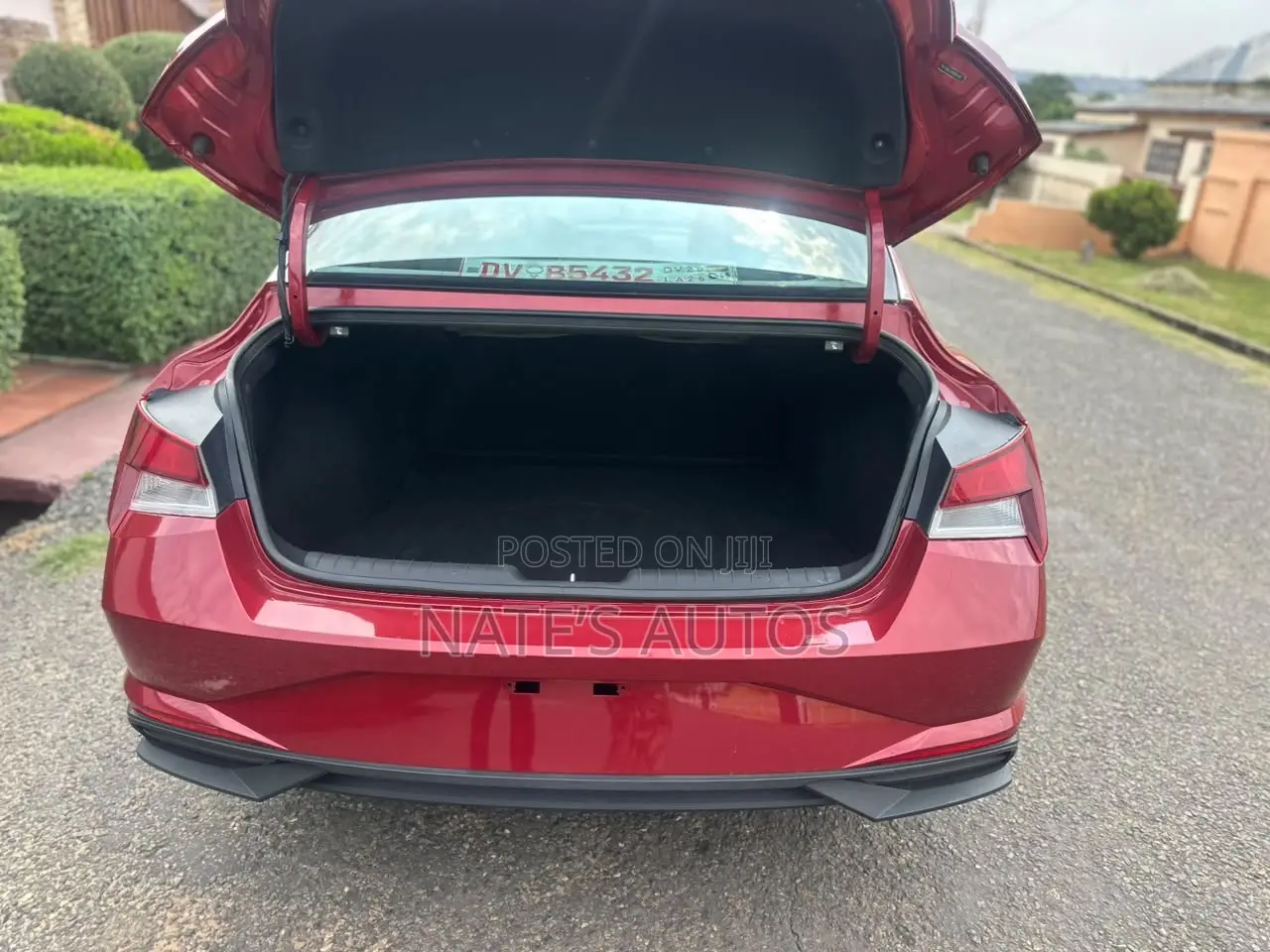 Hyundai Elantra SE 2021 Red