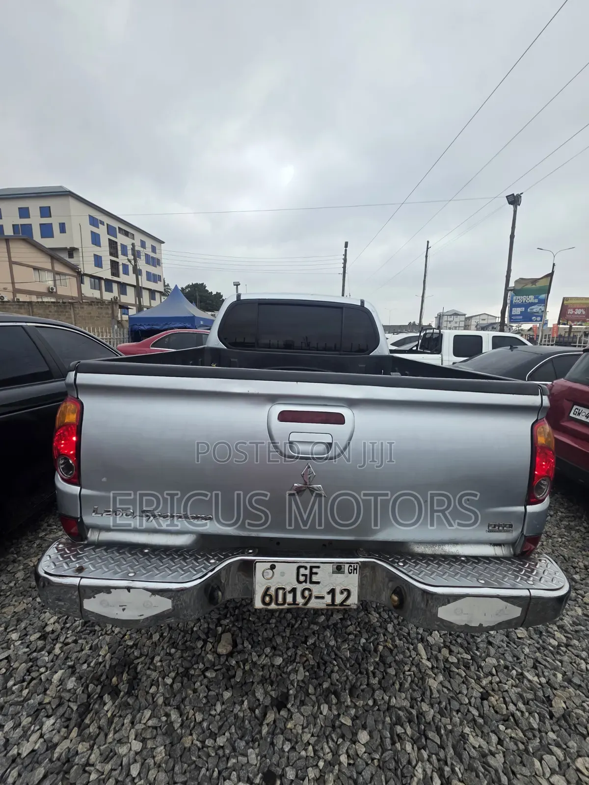 Mitsubishi L200 2012 Silver