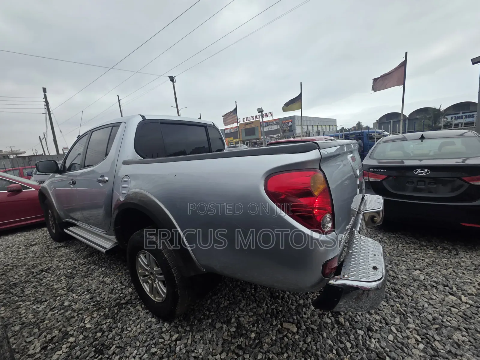 Mitsubishi L200 2012 Silver