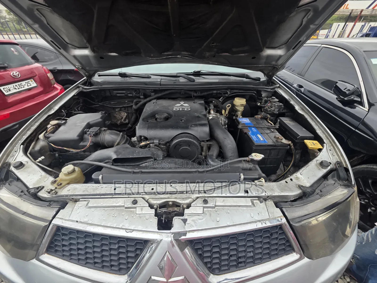 Mitsubishi L200 2012 Silver