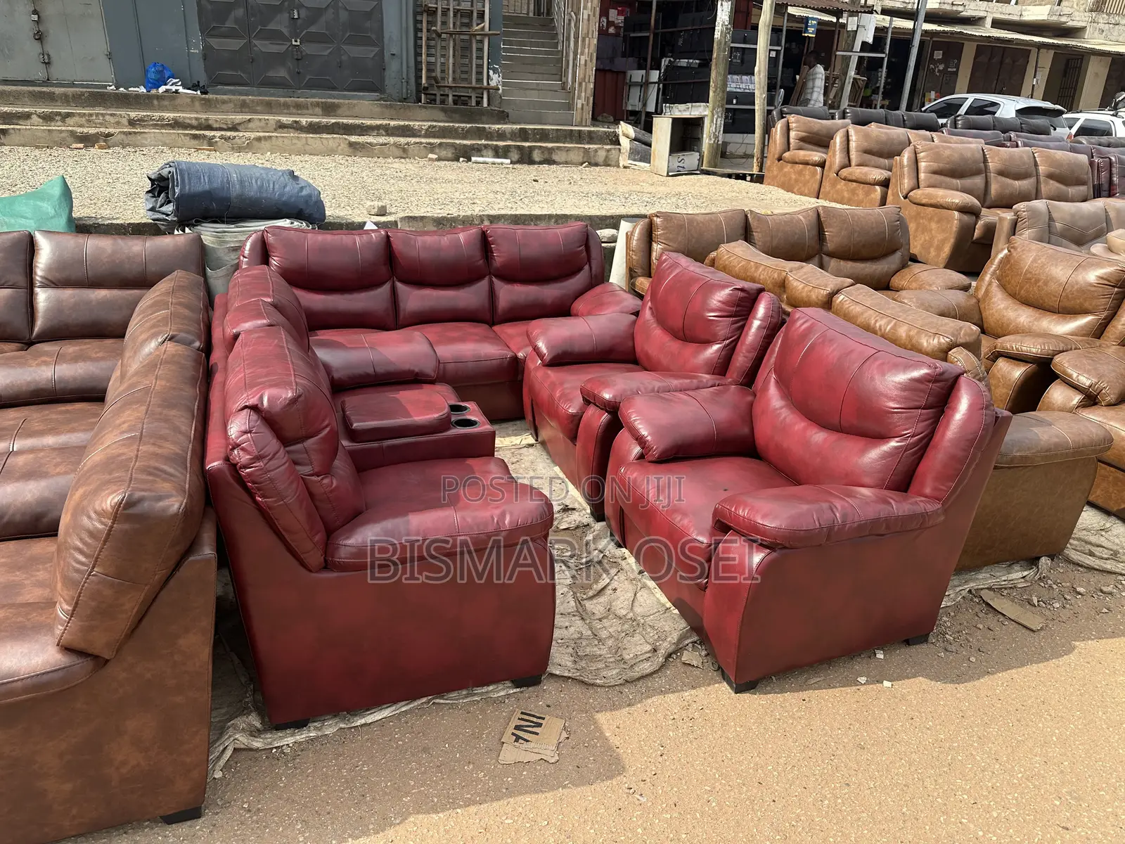 Complete Royal Sofa Set, With Storage and Cup Holder