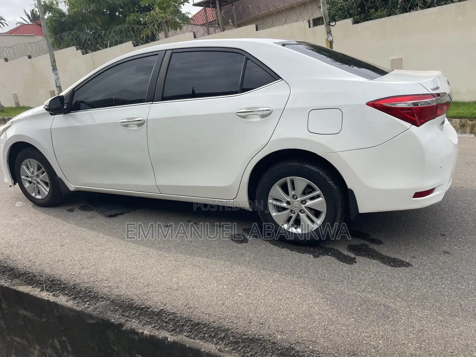 Toyota Corolla 2016 White