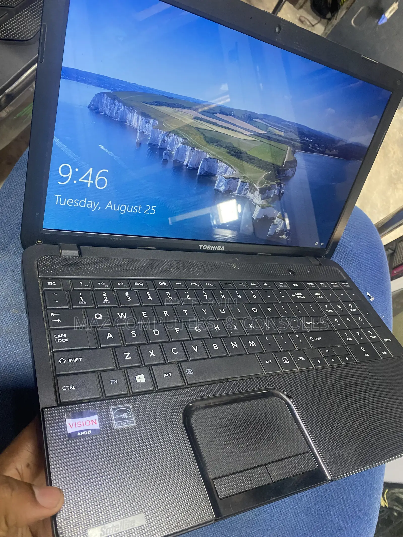 Laptop Toshiba Satellite C855 4GB AMD HDD 500GB