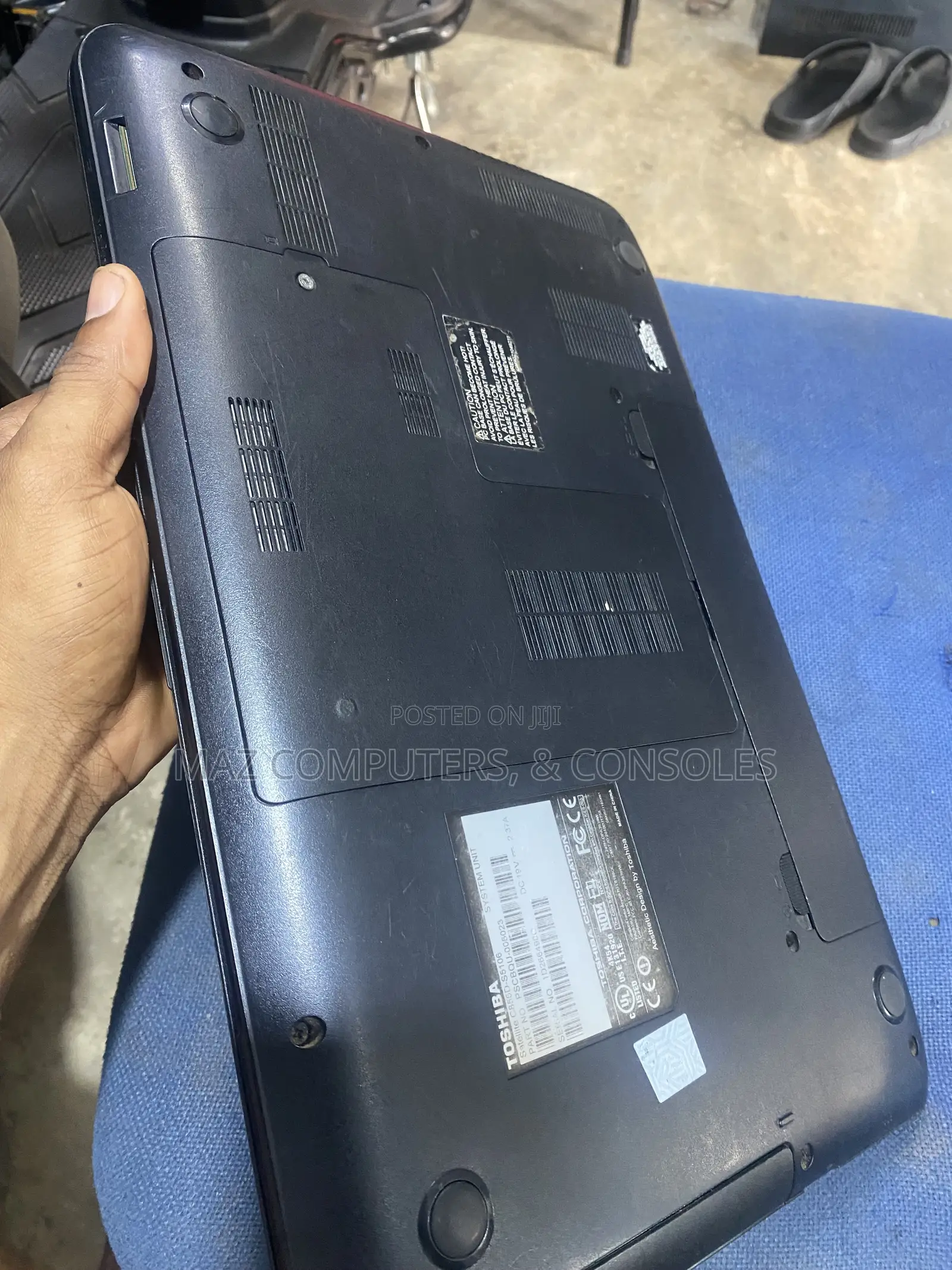 Laptop Toshiba Satellite C855 4GB AMD HDD 500GB