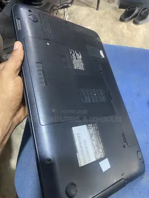 Laptop Toshiba Satellite C855 4GB AMD HDD 500GB