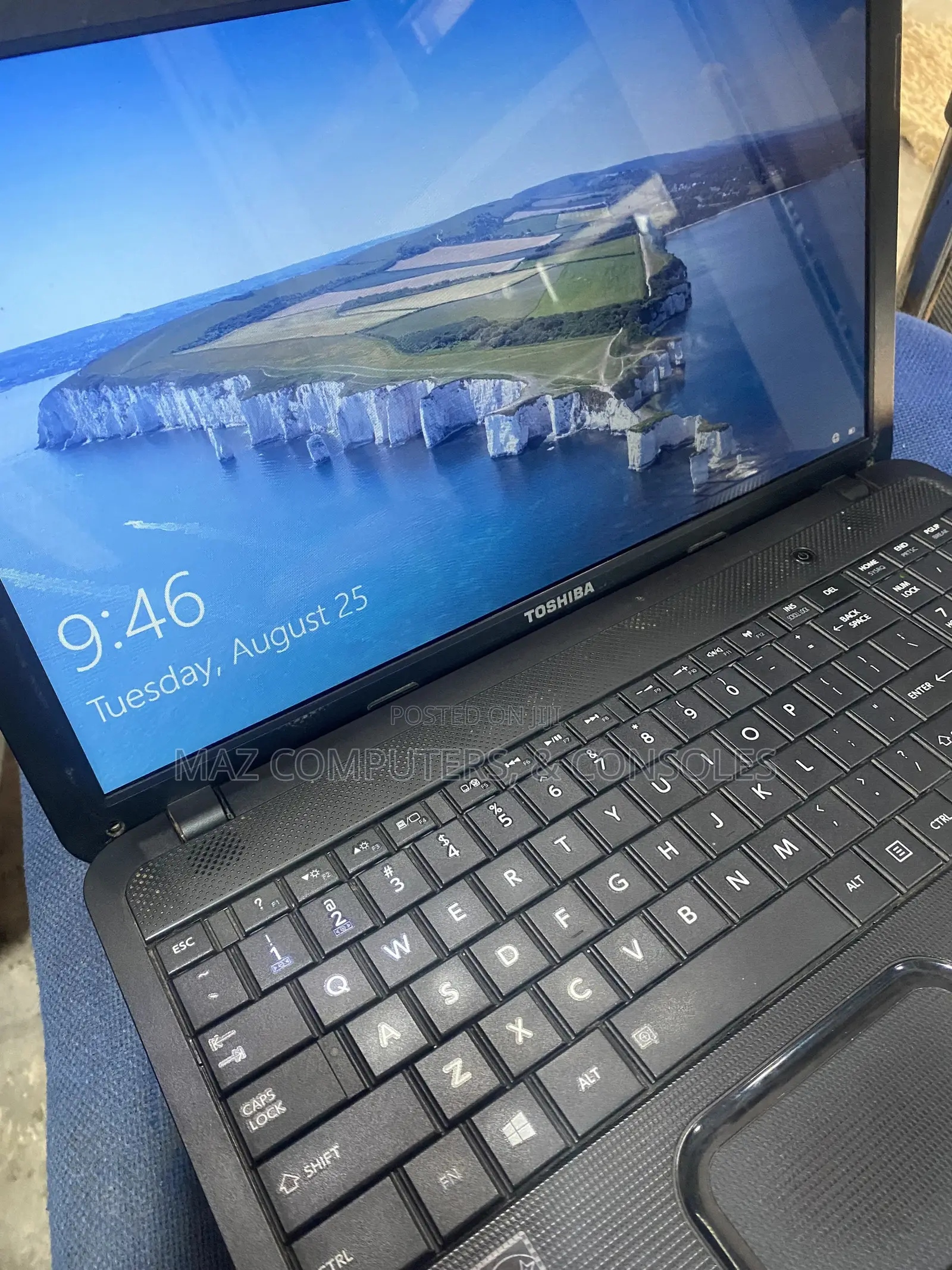 Laptop Toshiba Satellite C855 4GB AMD HDD 500GB