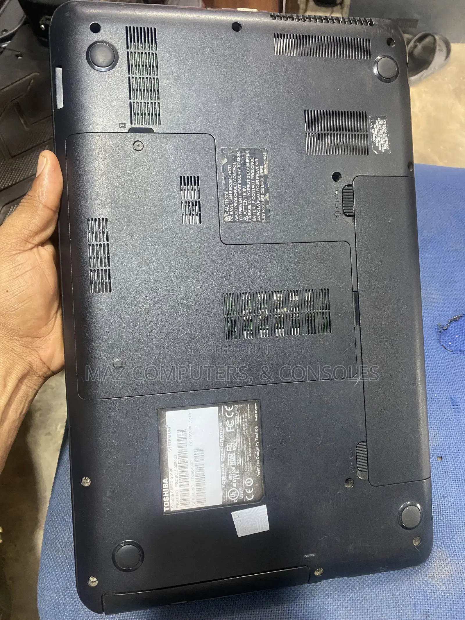 Laptop Toshiba Satellite C855 4GB AMD HDD 500GB