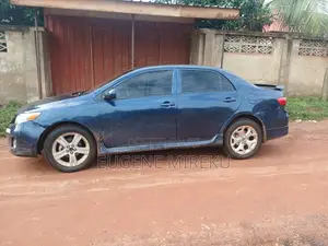 Toyota Corolla 2013 Blue