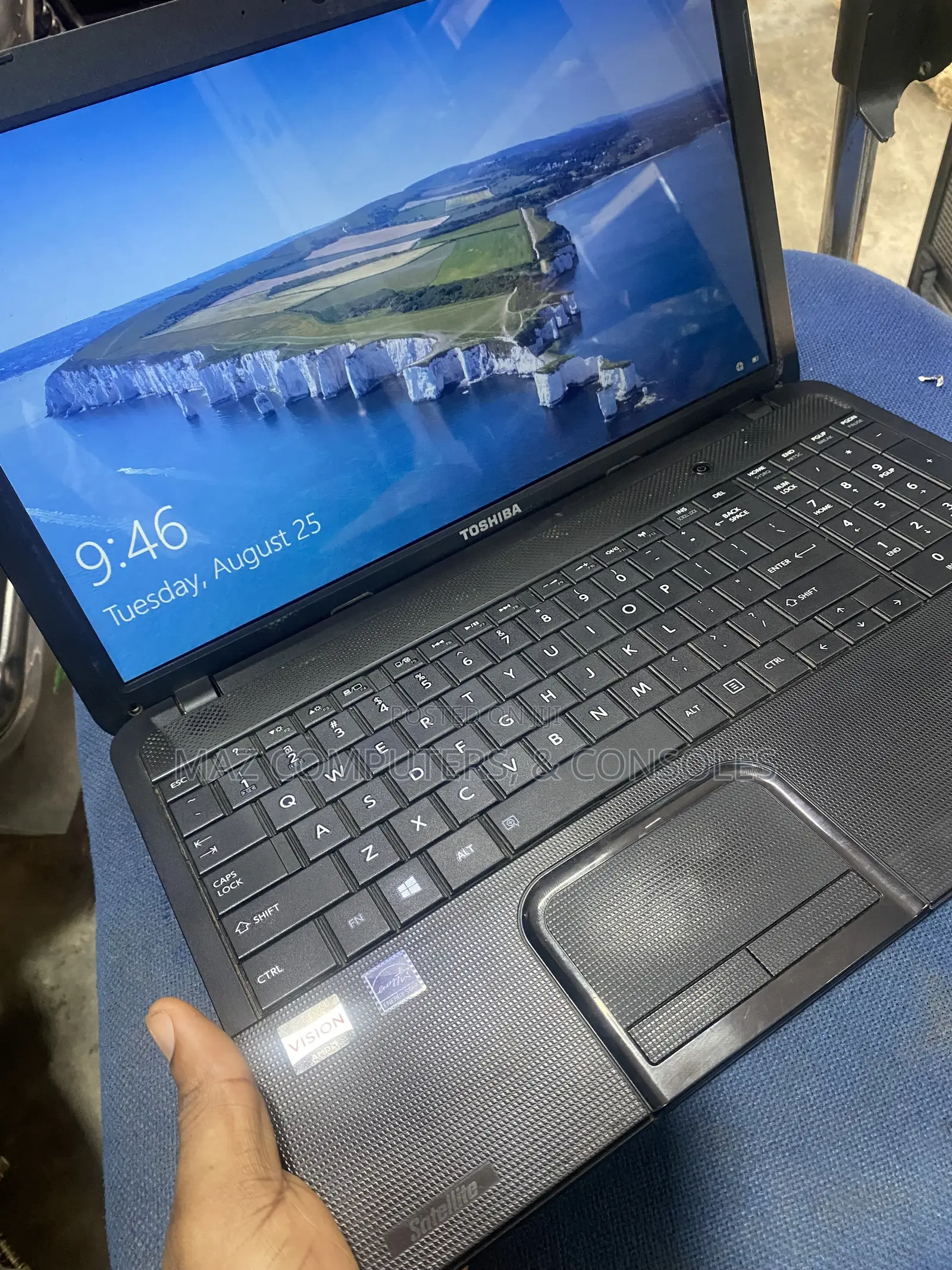 Laptop Toshiba Satellite C855 4GB AMD HDD 500GB