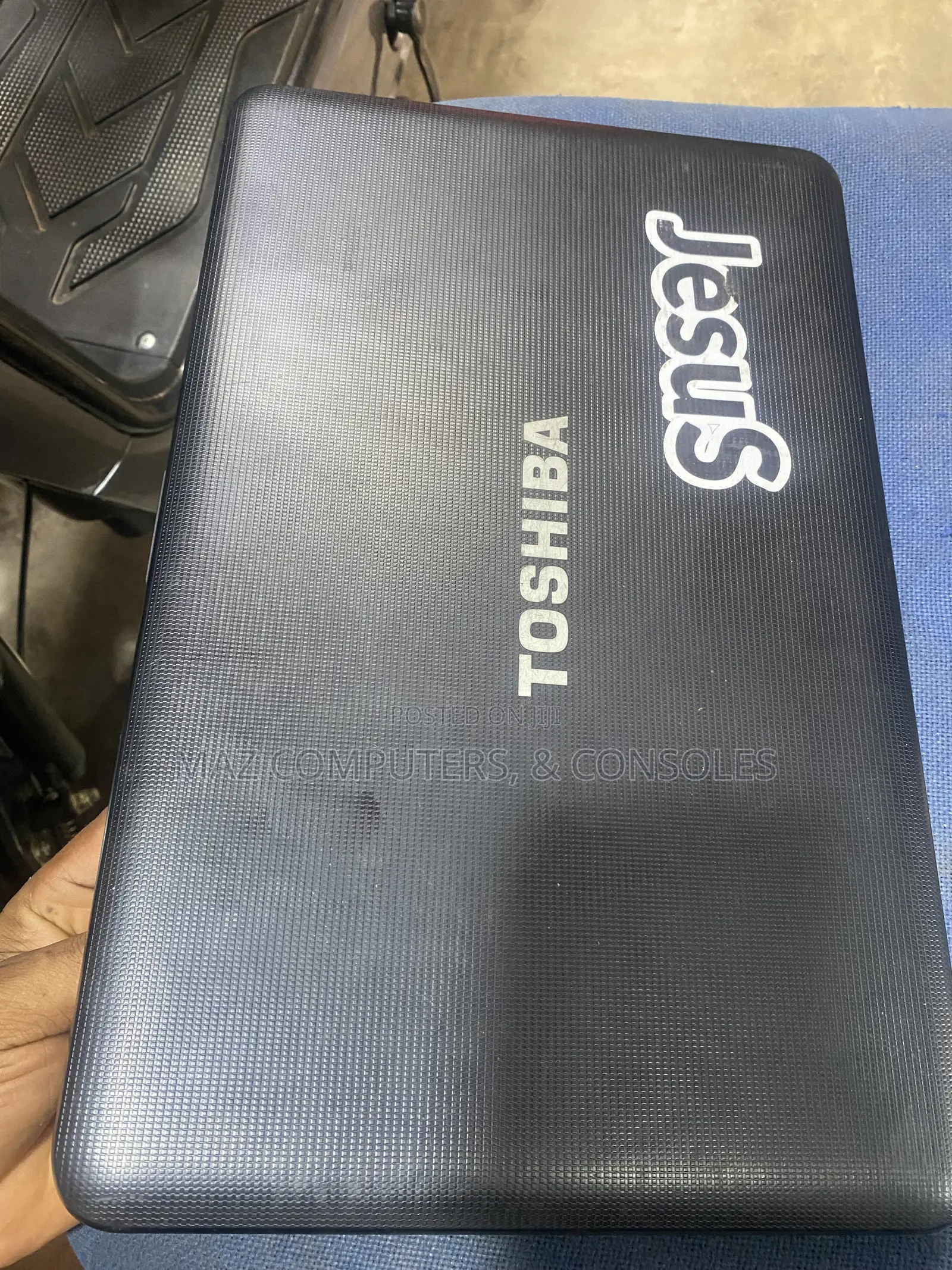Laptop Toshiba Satellite C855 4GB AMD HDD 500GB