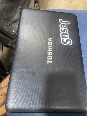 Laptop Toshiba Satellite C855 4GB AMD HDD 500GB