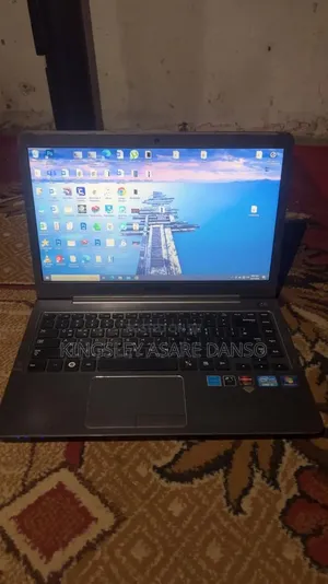 Laptop Samsung NP530U4C 4GB Intel Core i5 SSD 256GB