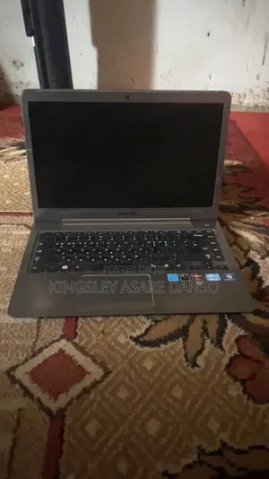 Laptop Samsung NP530U4C 4GB Intel Core i5 SSD 256GB