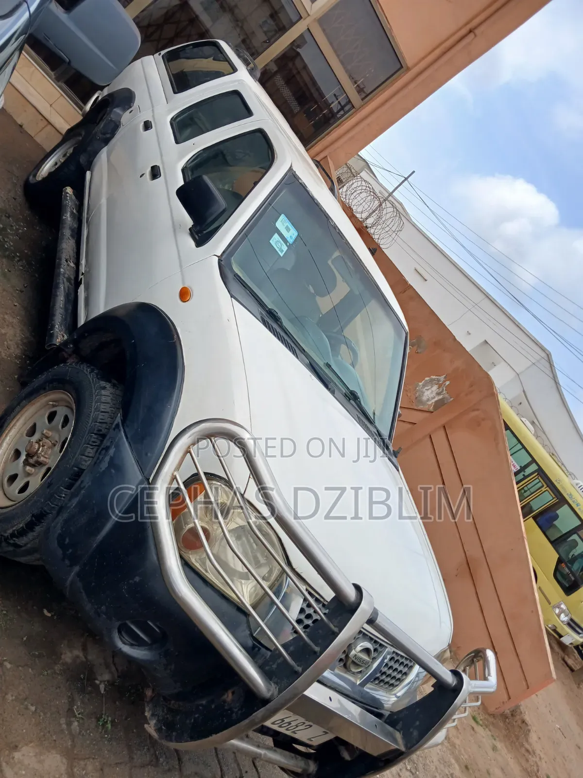 Nissan Hardbody 2008 White