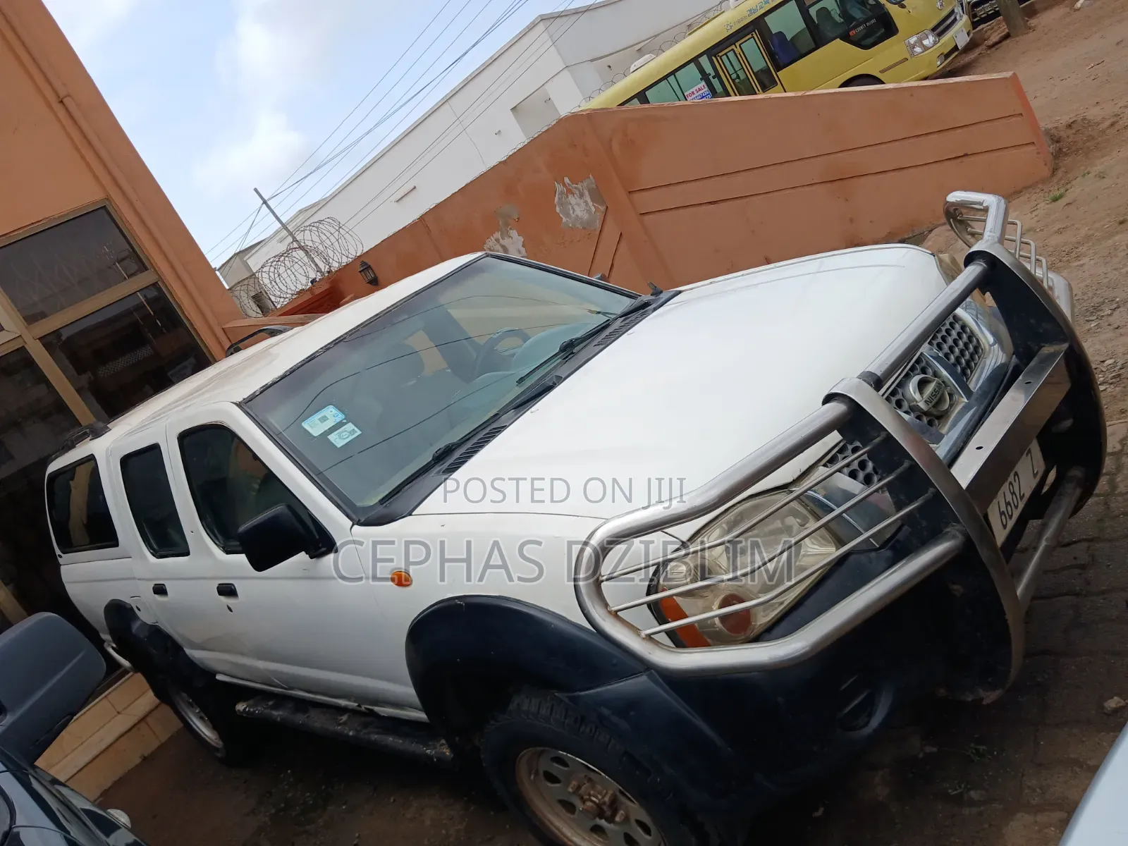 Nissan Hardbody 2008 White