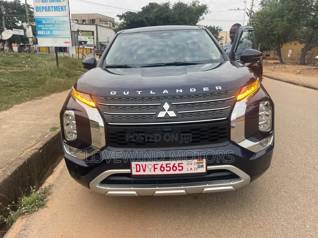 Mitsubishi Outlander 2024 Black