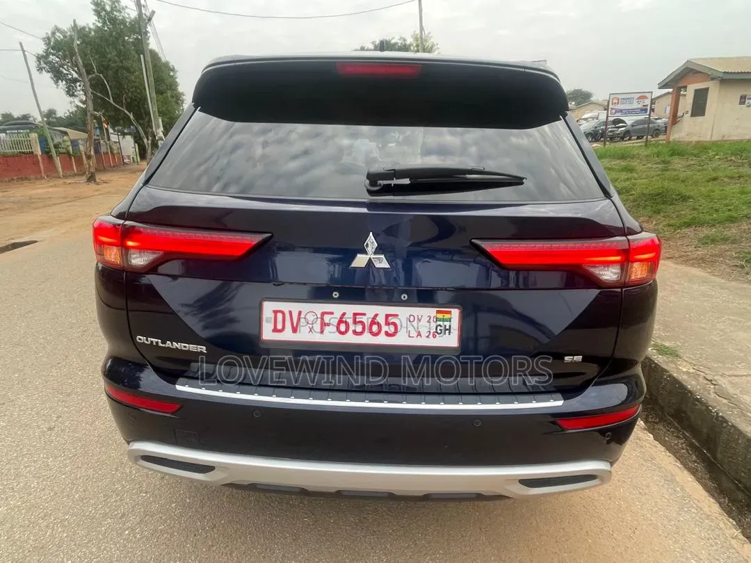 Mitsubishi Outlander 2024 Black
