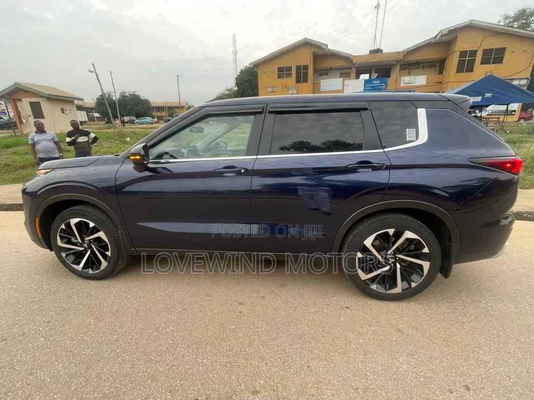 Mitsubishi Outlander 2024 Black