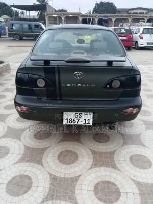 Toyota Corolla 2000 Green