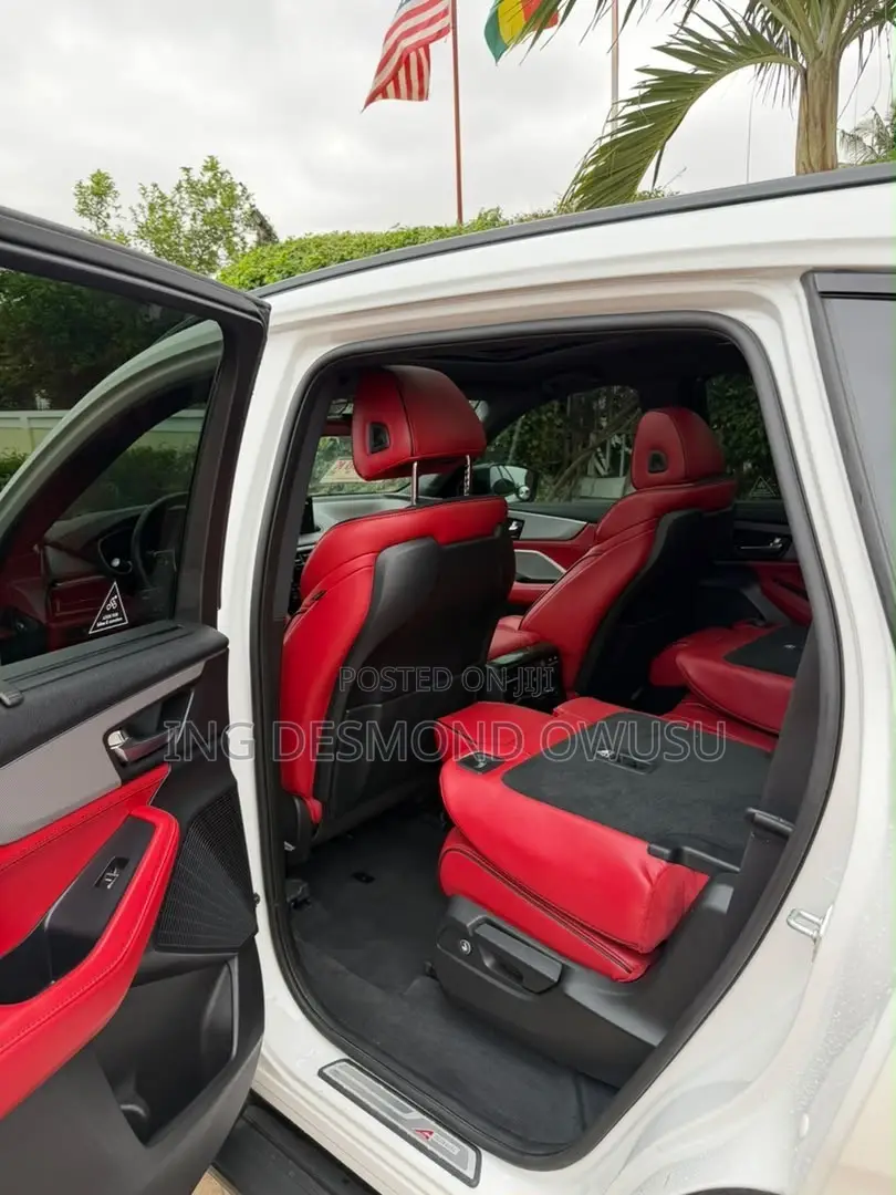 Acura MDX w/A-Spec Package 2023 White