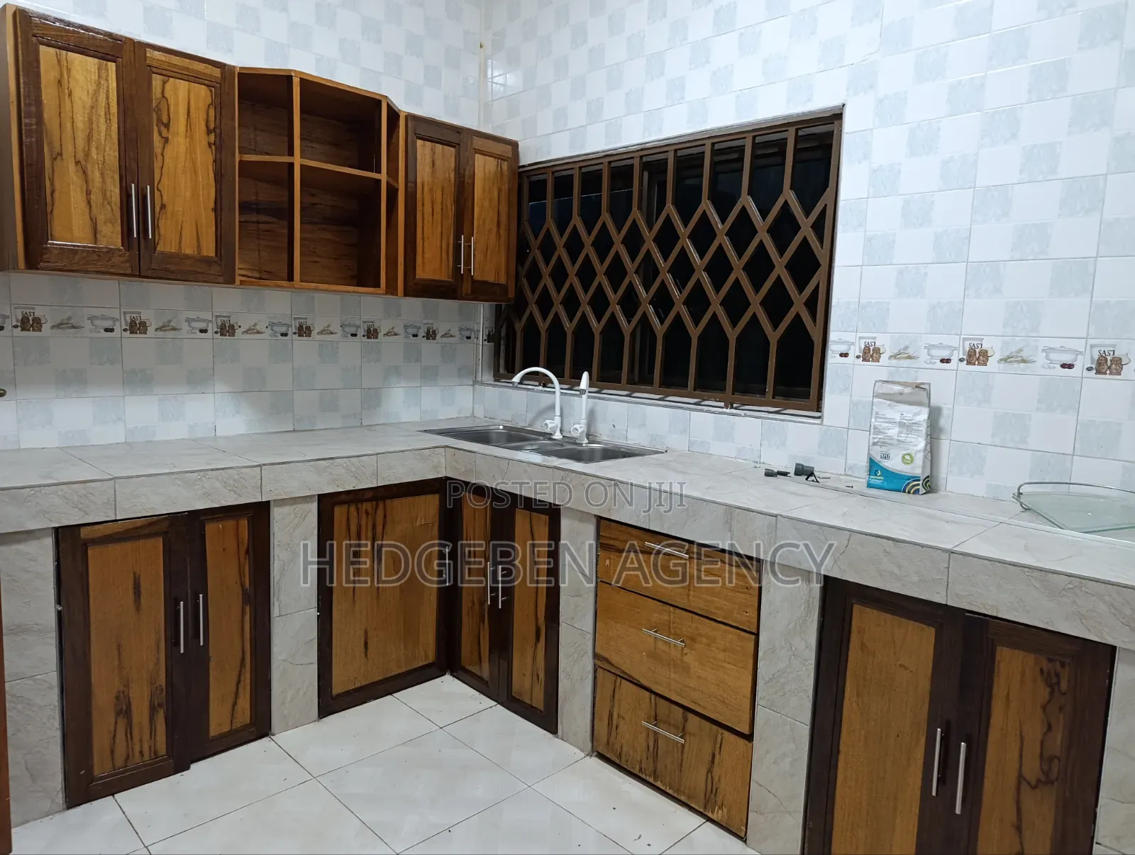 2bdrm Apartment in Ghana Flag for rent