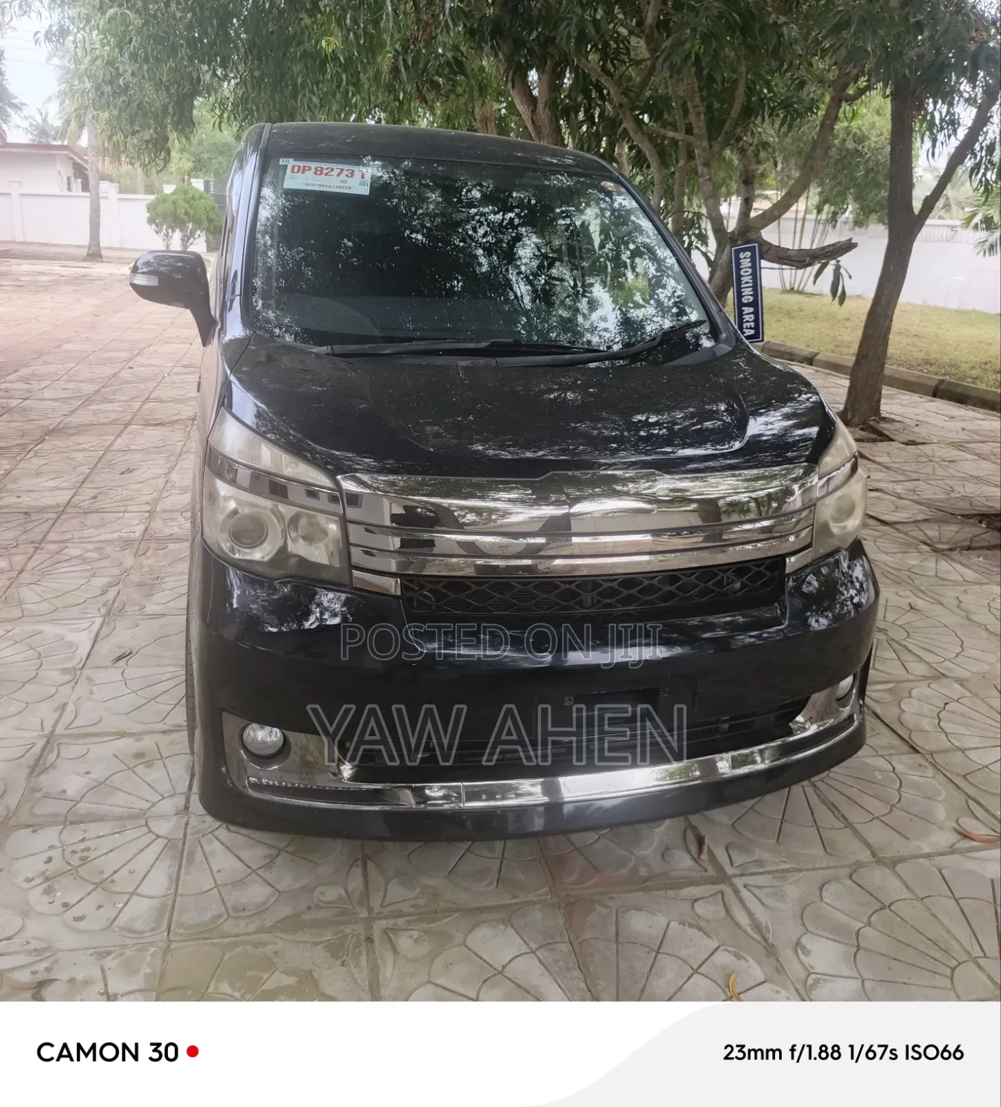 Toyota Voxy 2013 Black